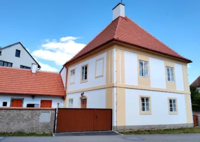 Rekonstrukce - fara Drahenice